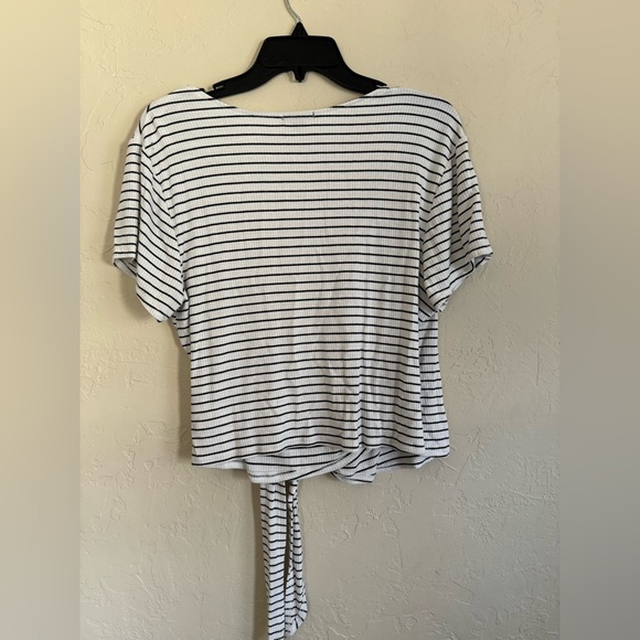 Wild Fable XXL White and Black Crop Top - Picture 4 of 5